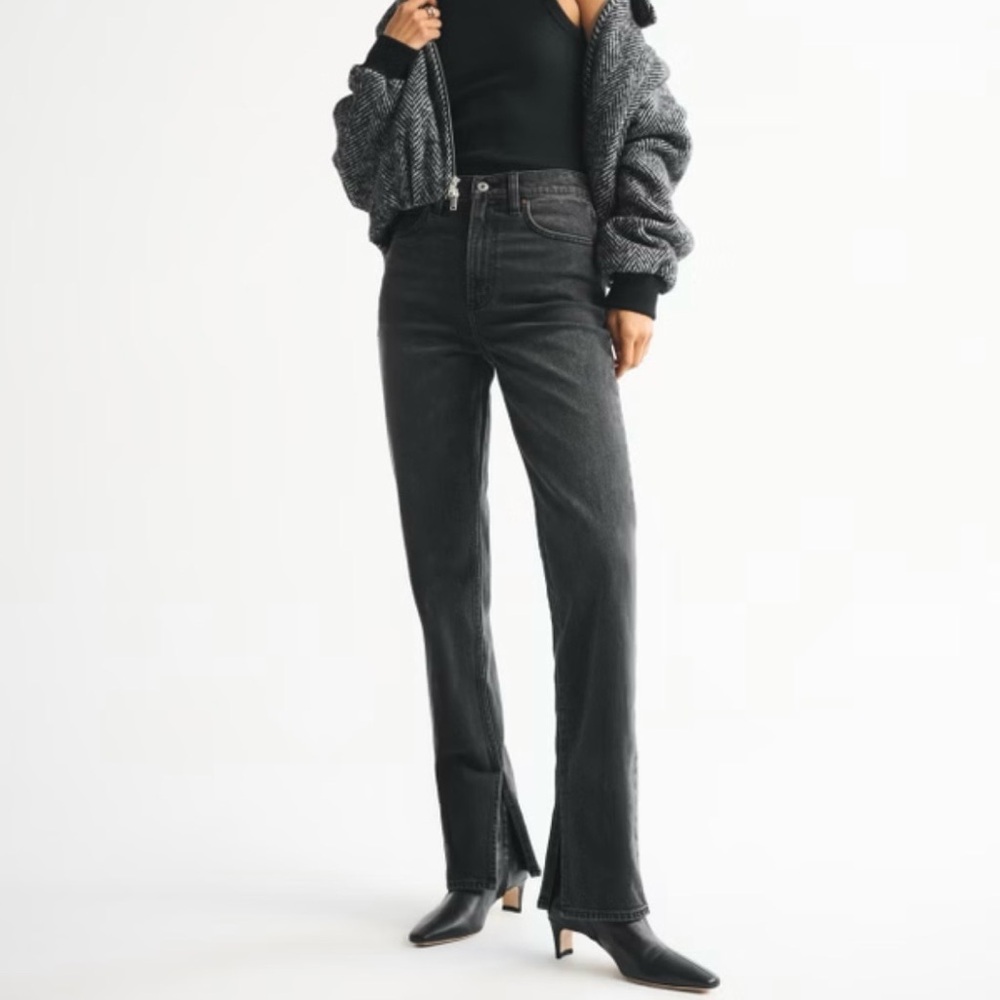 Abercrombie Ultra High Rise 90s Straight Jean washed black vent size OS